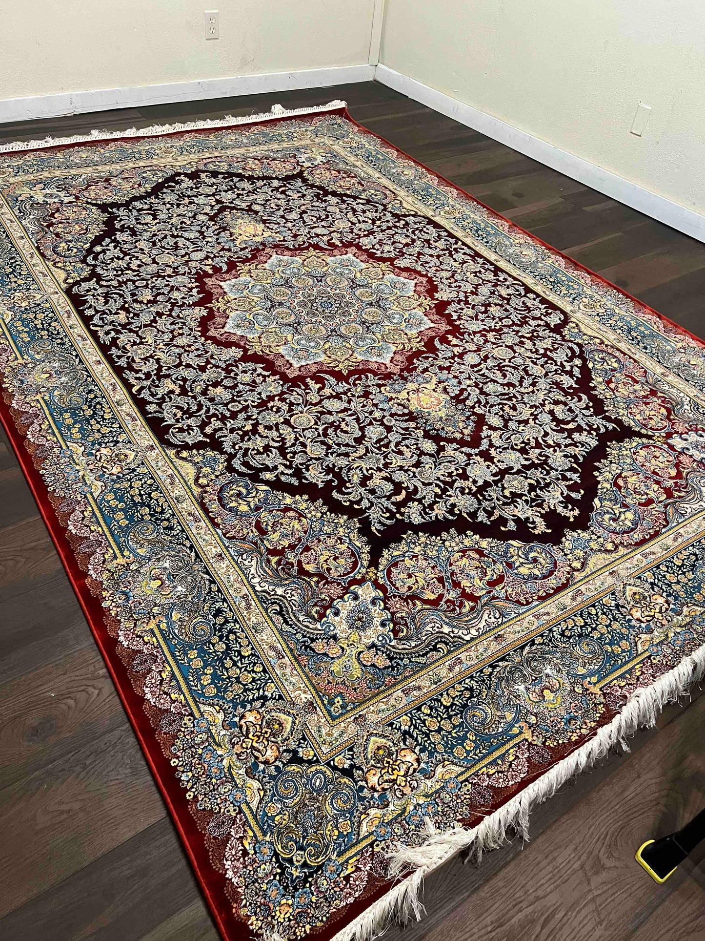 Khan1001 Design, Red