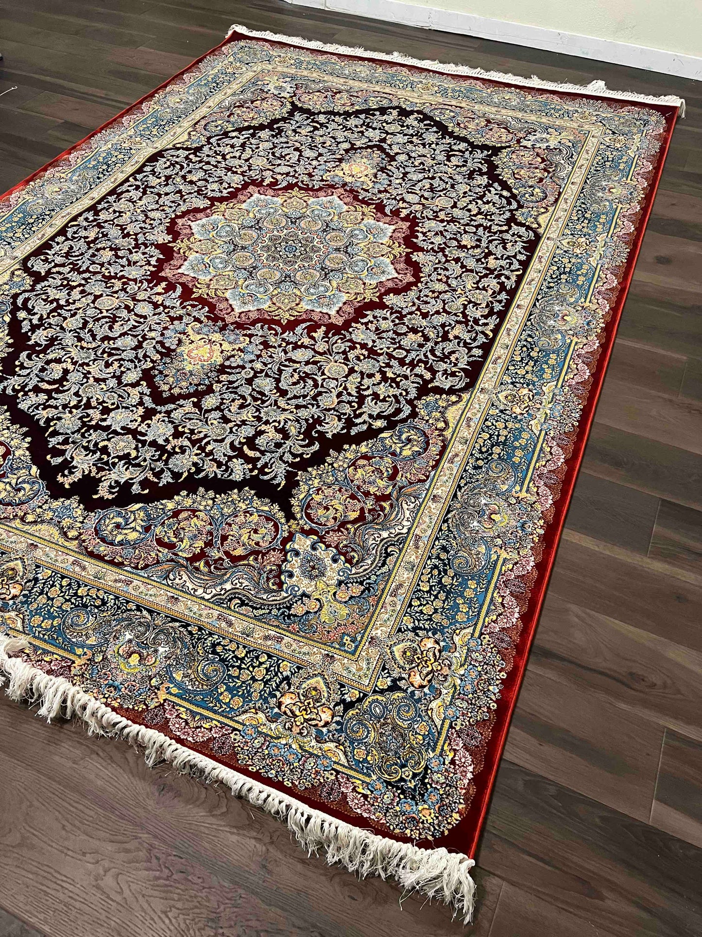 Khan1001 Design, Red
