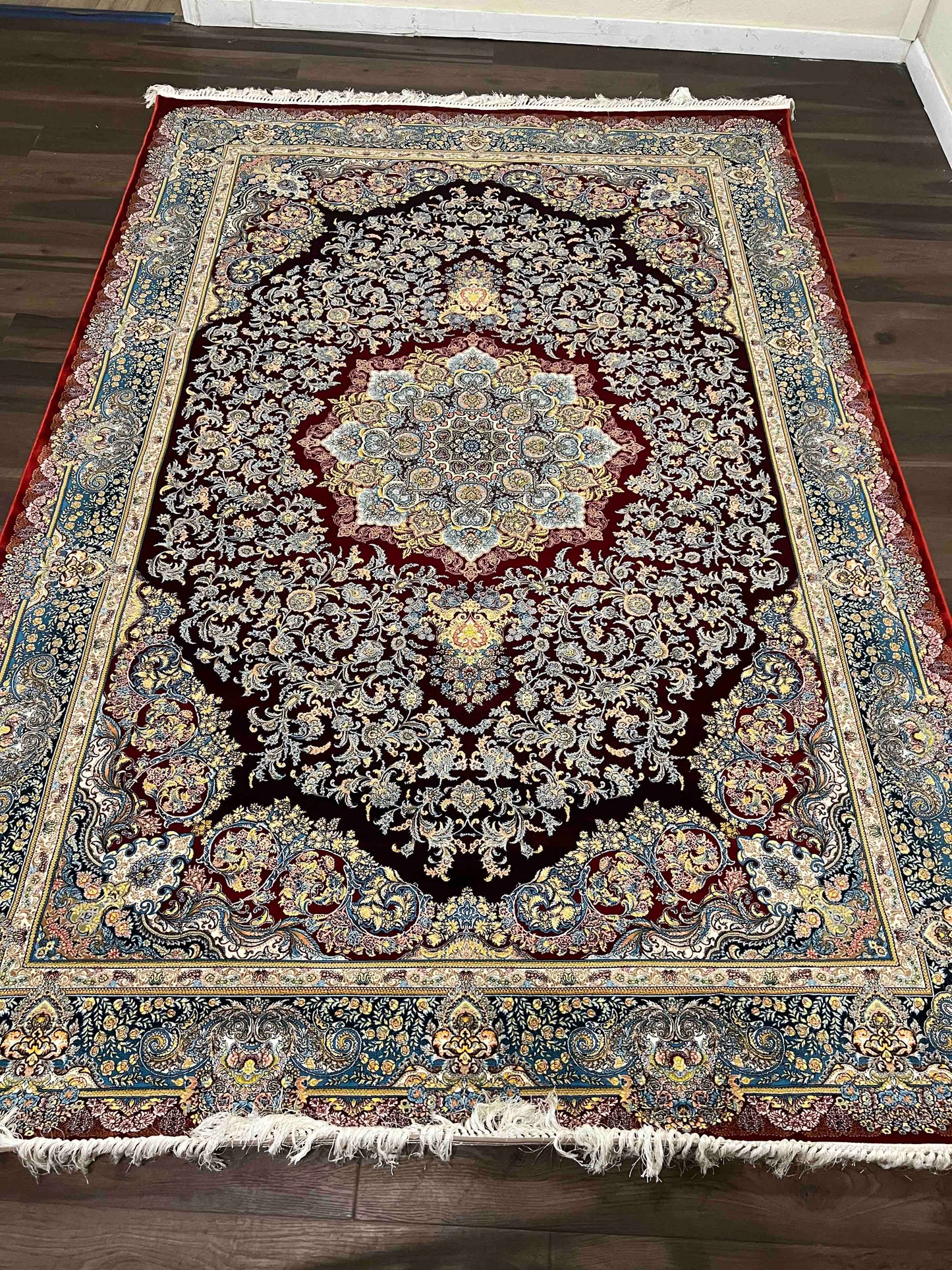 Khan1001 Design, Red