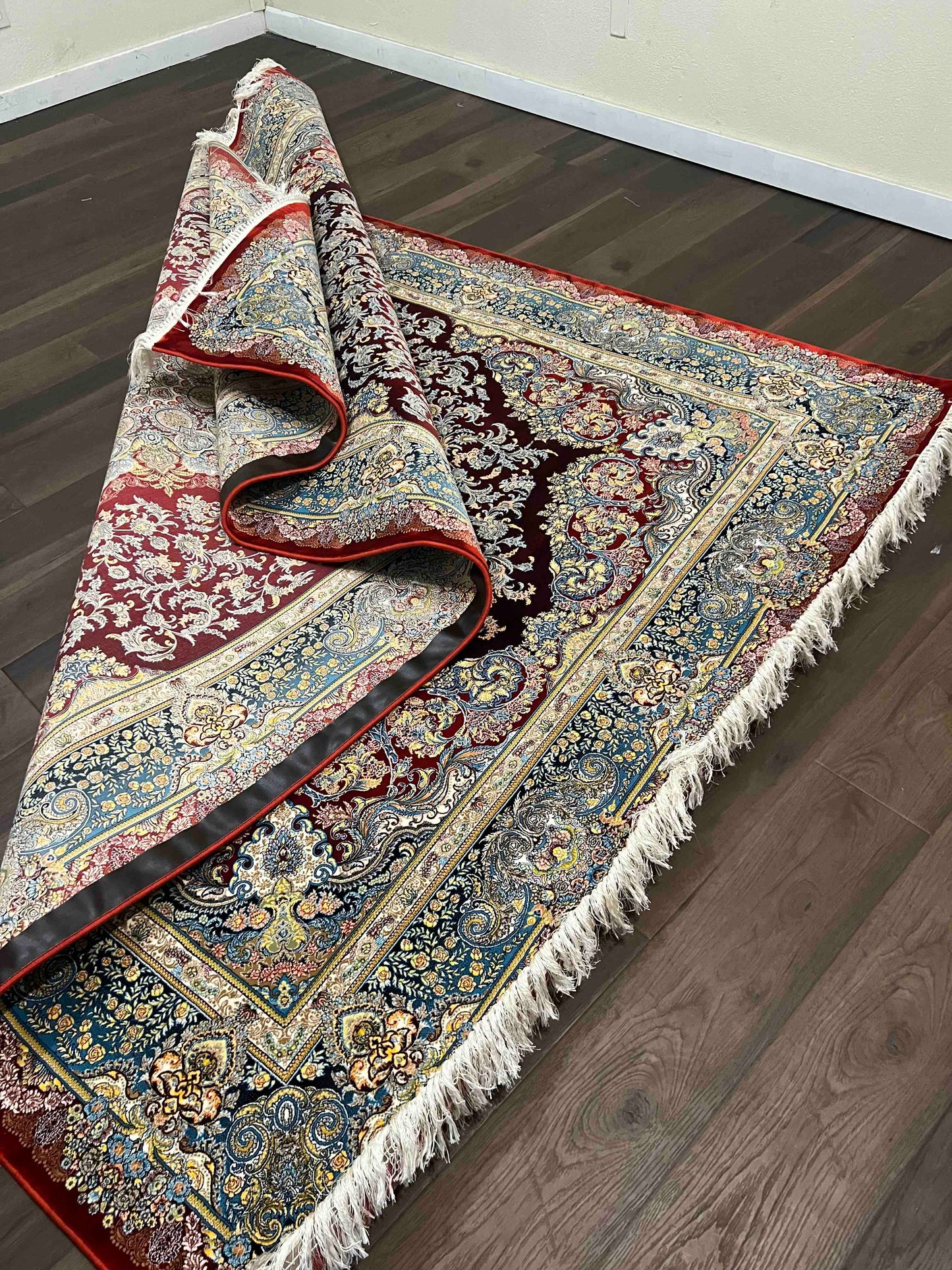 Khan1001 Design, Red