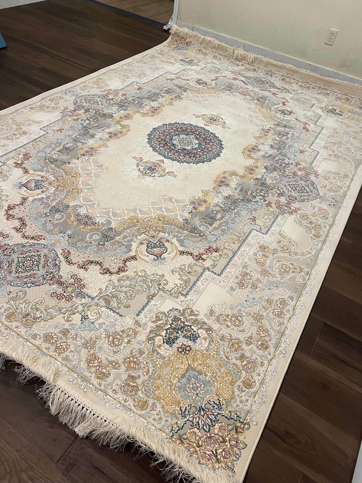 Machine Made Rugs, F-Elize Design, Cream