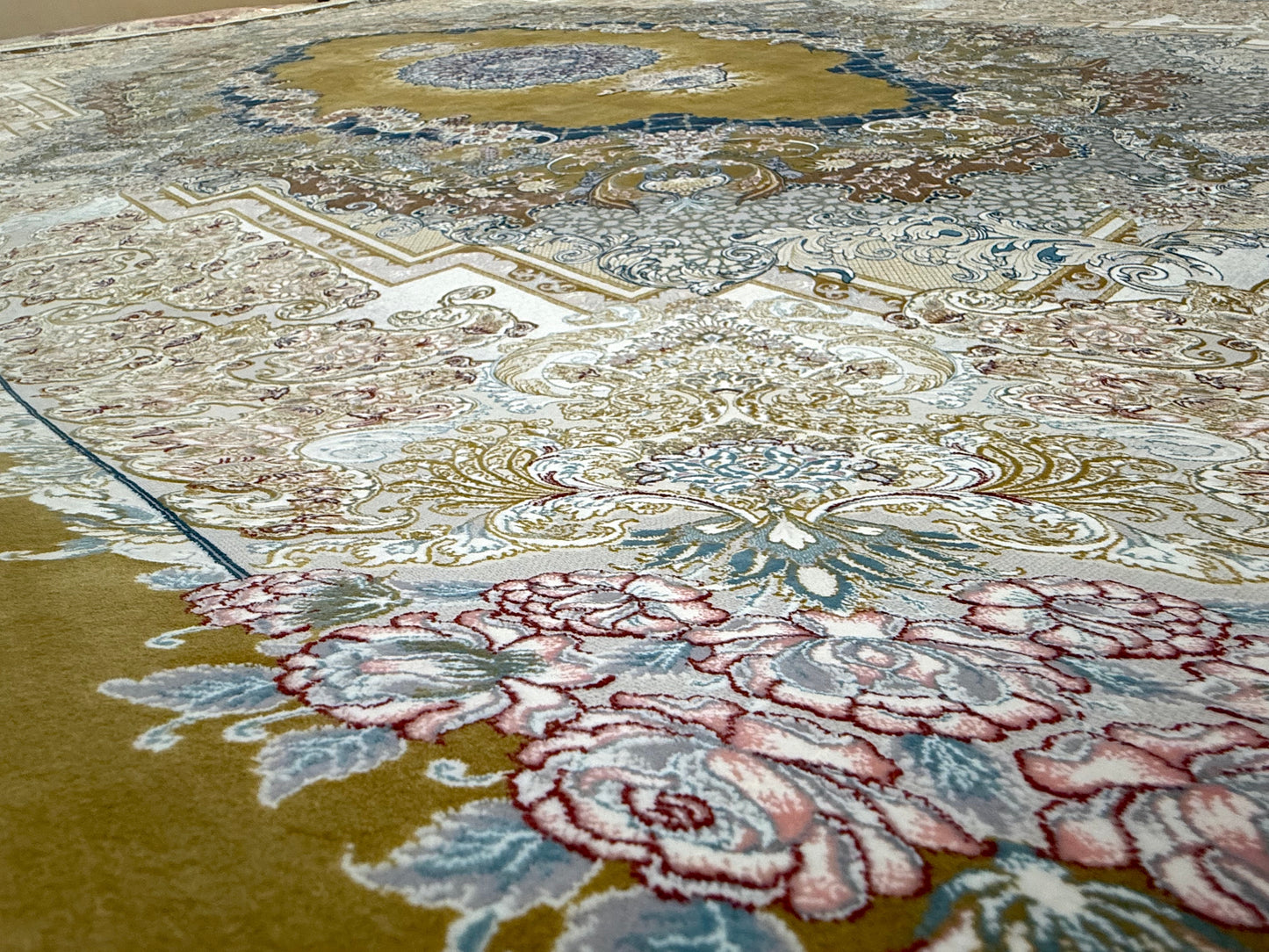 Machine Made Rugs, F-Elize Design, Gold