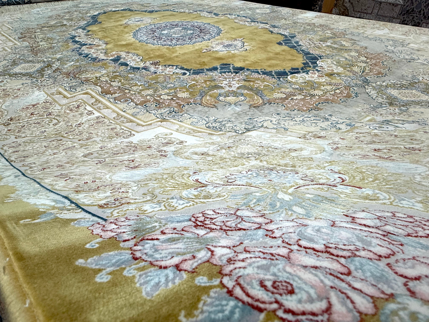 Machine Made Rugs, F-Elize Design, Gold