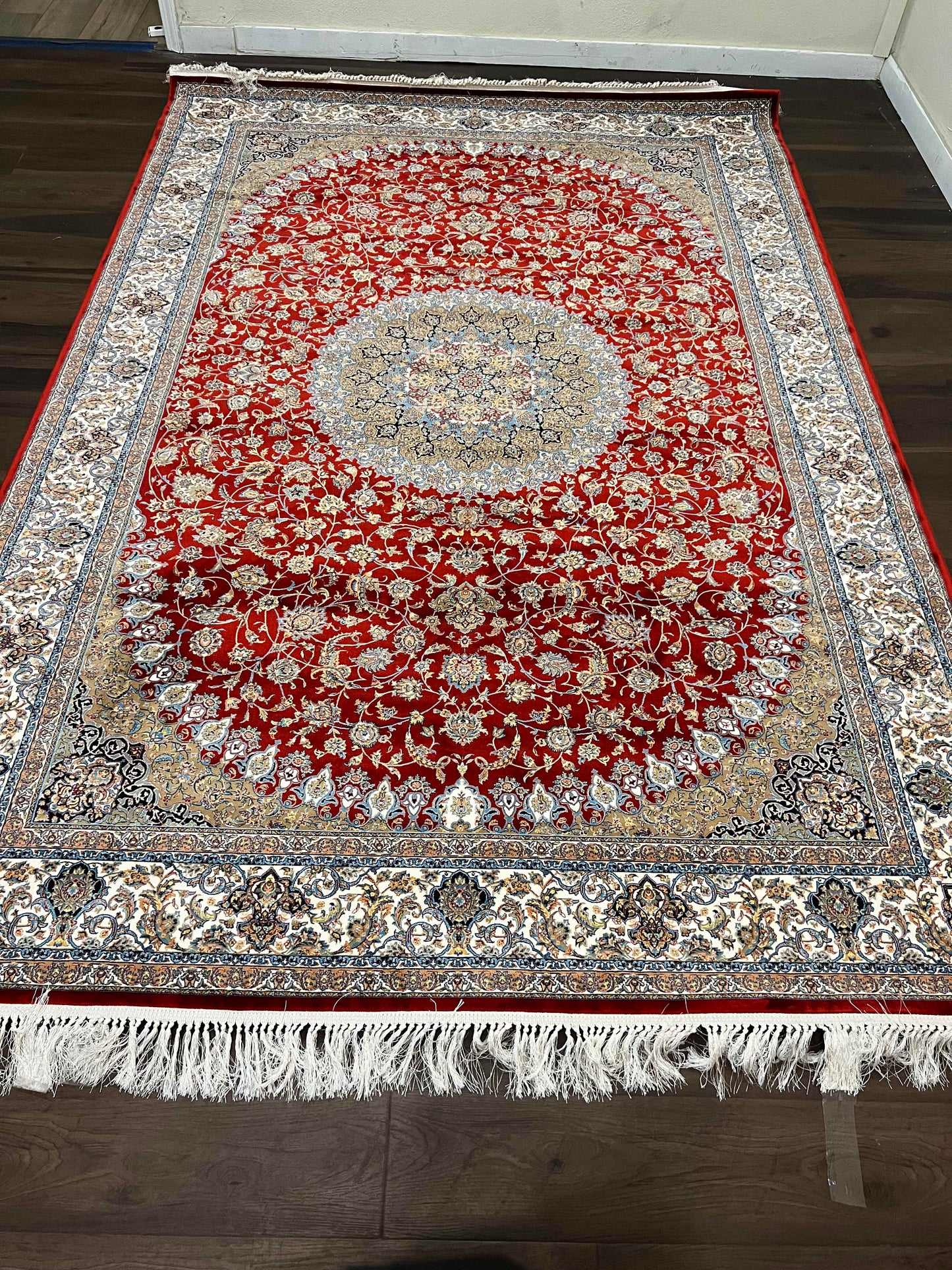 Machine Made Rugs, Isfahan Design, Red